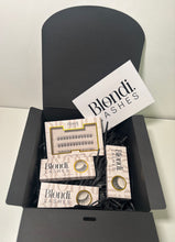 Load image into Gallery viewer, Christmas Lash Box